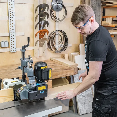 IGM AF32 Podavač materiálu 230V