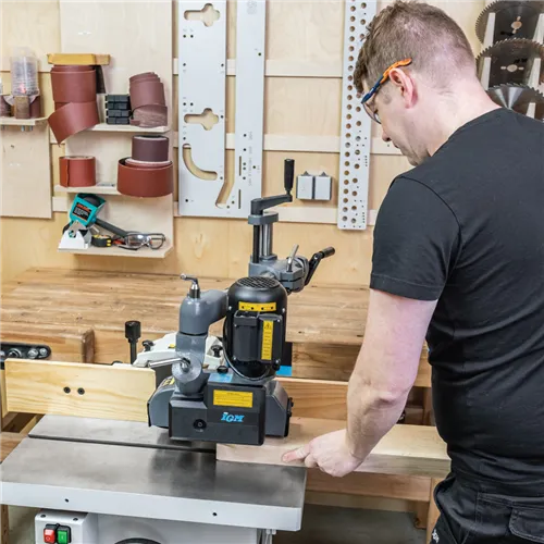 IGM AF32 Podavač materiálu 230V