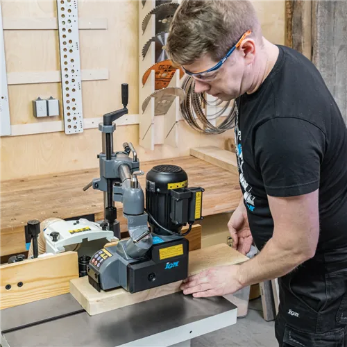 IGM AF32 Podavač materiálu 230V