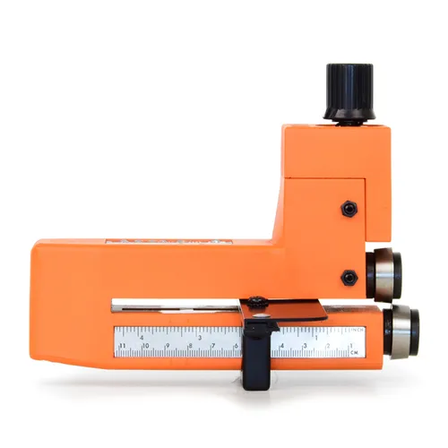 CMT DET-003 Řezačka na lamináty a dýhy