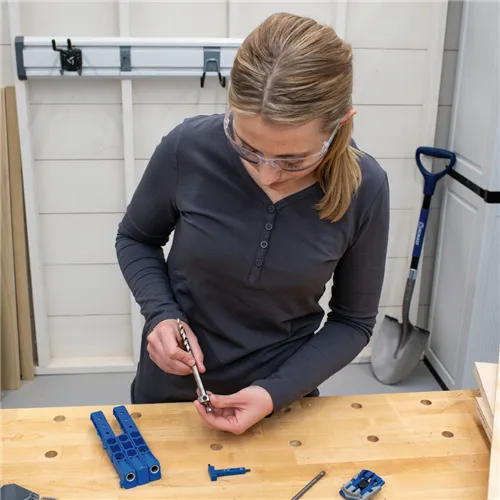 Kreg Vrták pro skryté spoje s nastavitelným dorazem