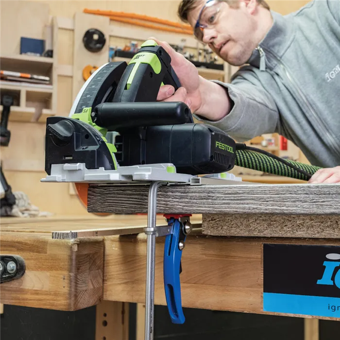 Rychloupínací páková svěrka