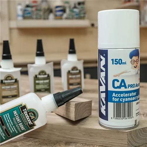 Aktivátor CA, 200 ml, spray