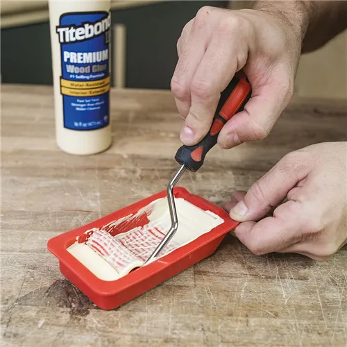 IGM Silikonový váleček na lepidlo s vaničkou