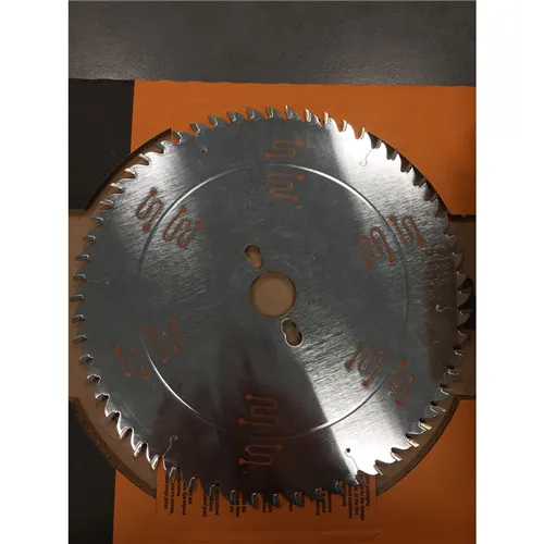 CMT CHROME Pilový kotouč pro podélné a příčné řezy, D250x3,2 d30 Z60 HW Odhlučněný (Použito)