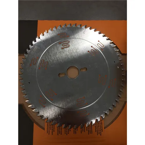 CMT CHROME Pilový kotouč pro podélné a příčné řezy, D250x3,2 d30 Z60 HW Odhlučněný (Použito)