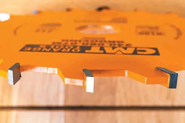 CMT pilový kotouč s SK plátky – detail zubů