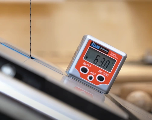 Digitální úhloměr IGM na kotouči