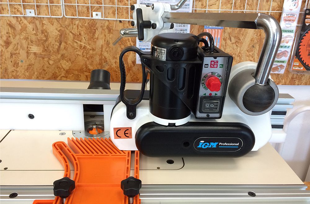 Podavač materiálu M3M