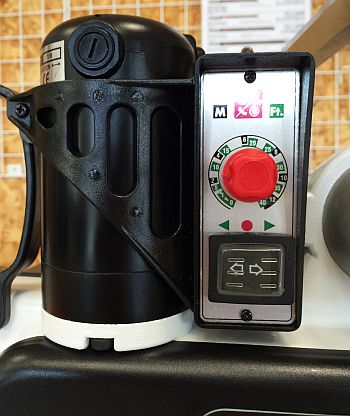 Podavač materiálu M3M