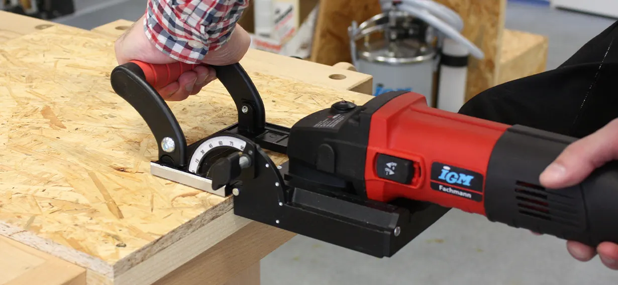 Lamelovací frézka IGM Fachmann MJS104K - práce