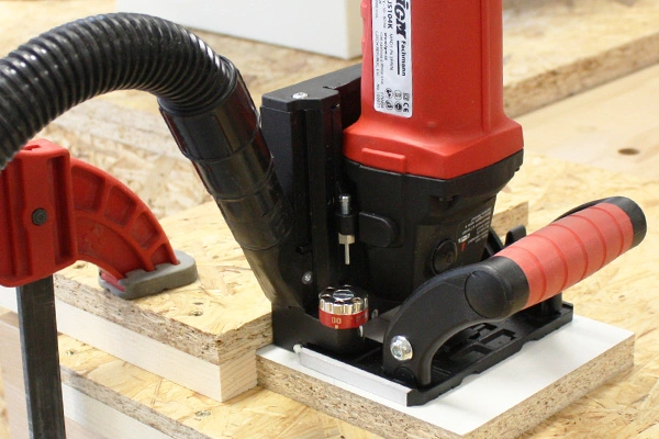 Lamelovací frézka IGM Fachmann MJS104K - hloubkový doraz