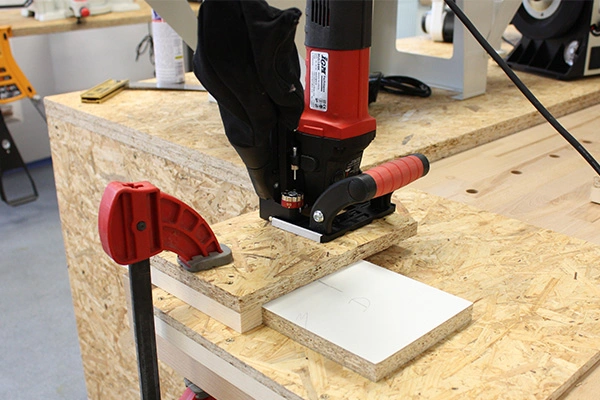 Lamelovací frézka IGM Fachmann MJS104K - spoj do plochy