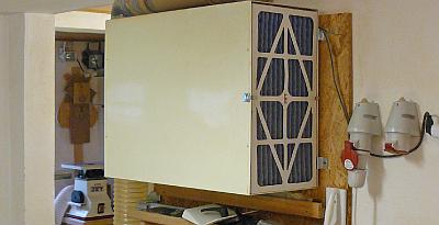 Filtrování vzduchu JET v dílně