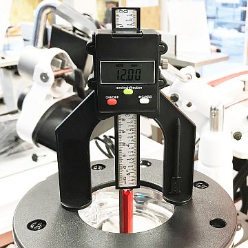 IGM Fachmann Digitální hloubkoměr