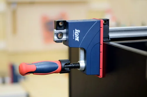 Korpusové svěrky jsou základem truhlářské dílny